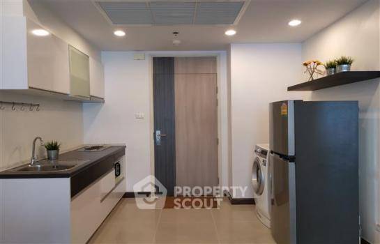 picture 1-BR Condo at Supalai Lite Sathorn-Charoenrat in Bang Khlo (ID 1201427) - 7/12
