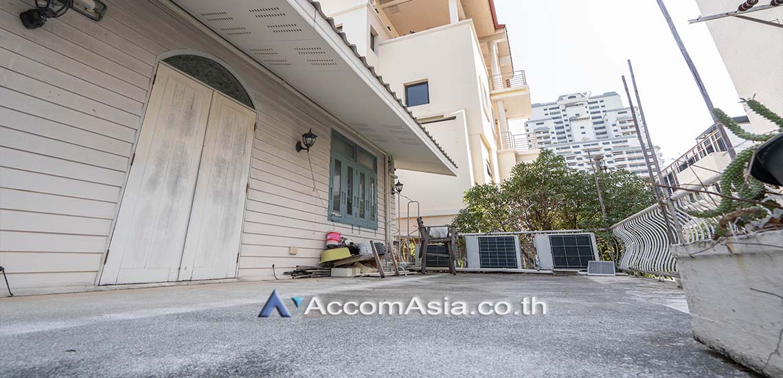 picture 🔼🔽 AccomA 📩 Home Office,Pet friendly 3 BR House in Khlong Toei (1720649) - 3/17