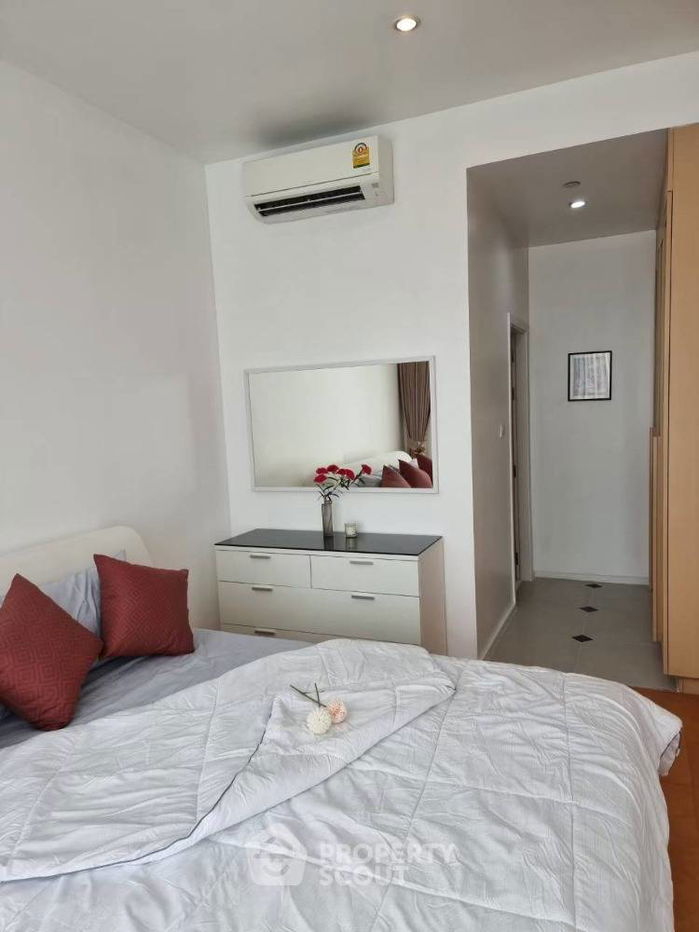 picture 1-BR Condo at Wind Ratchayothin near BTS Ratchayothin (ID 811014) - 12/14