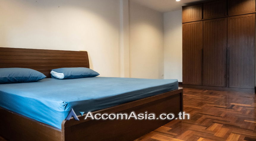 picture 🔼🔽 AccomA 📩  3 BR Townhouse in  (2520238) - 5/11