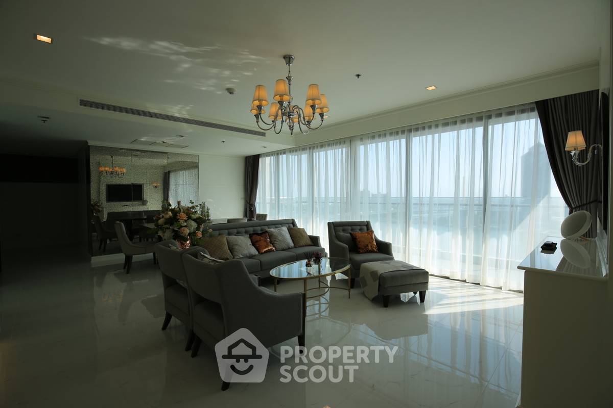 picture 3-BR Condo at Star View close to Phra Ram 3 (ID 465581) - 1/49