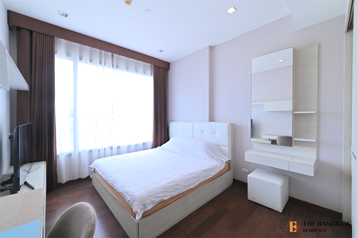 picture Q Asoke near MRT Phetchaburi Station Luxury Condo at Special Price - 4/10