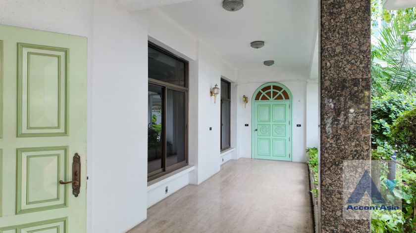 รูป 🔼🔽 AccomA 📩 Private Swimming Pool 4 BR House in Khlong Ton Nuea (AA40098) - รูปที่ 14/20