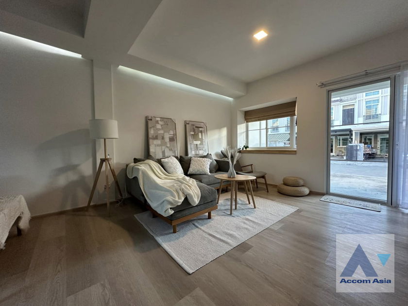 picture 🔼🔽 AccomA 📩  3 BR Townhouse @ (AA30847) - 4/18