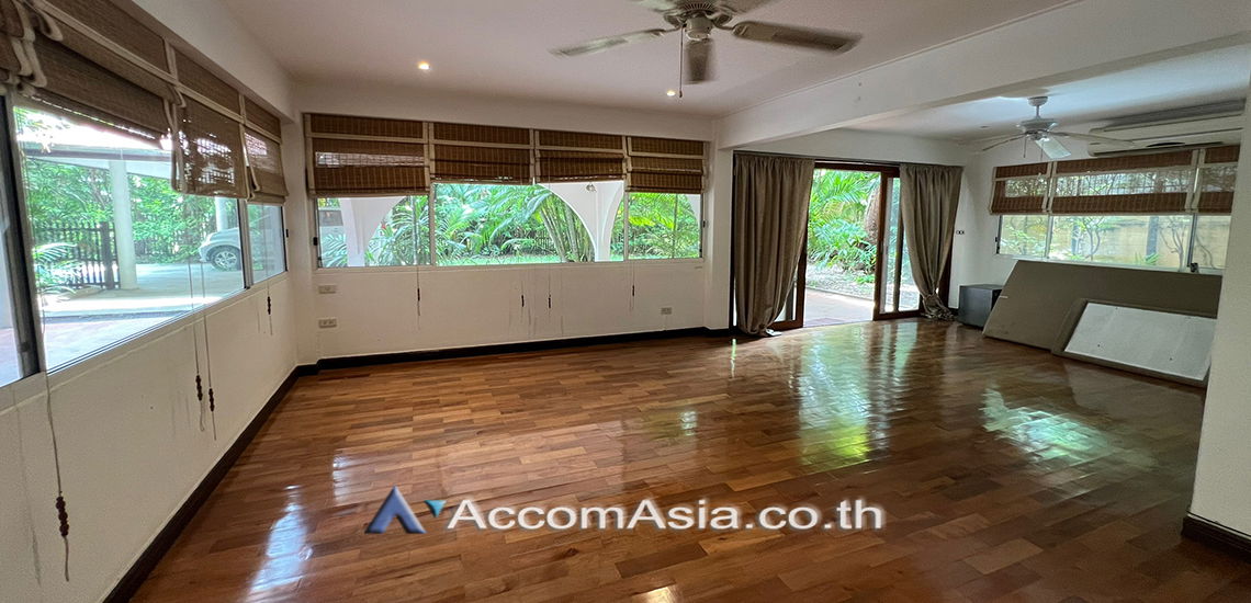 รูป 🔼🔽 AccomA 📩  4 BR House @Thai Village (59881) - รูปที่ 4/20