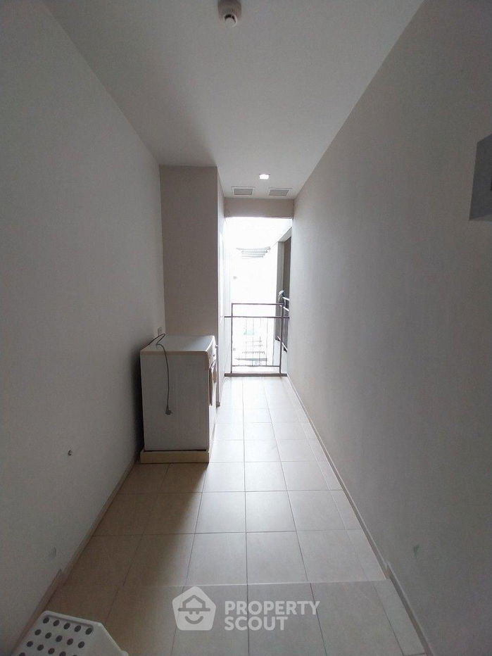 picture 2-BR Condo at The Madison near BTS Phrom Phong (ID 1952235) - 7/16