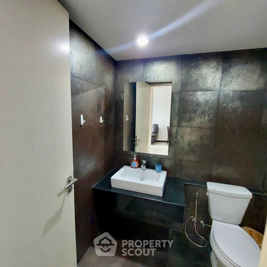 picture 1-BR Condo at Voque Sukhumvit 16 Condominium near MRT Queen Sirikit National Convention Centre (ID 2110216) - 7/11