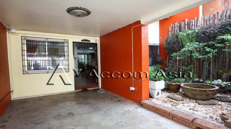 รูป 🔼🔽 AccomA 📩  4 BR Townhouse in  (11006801) - รูปที่ 1/9