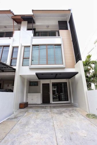 R2518 ให้เช่าทาวน์โฮม 3 ชั้น หลังมุม The Private สุขุมวิท-บางจาก (ว่างค่ะ) ใกล้ BTS บางจาก 