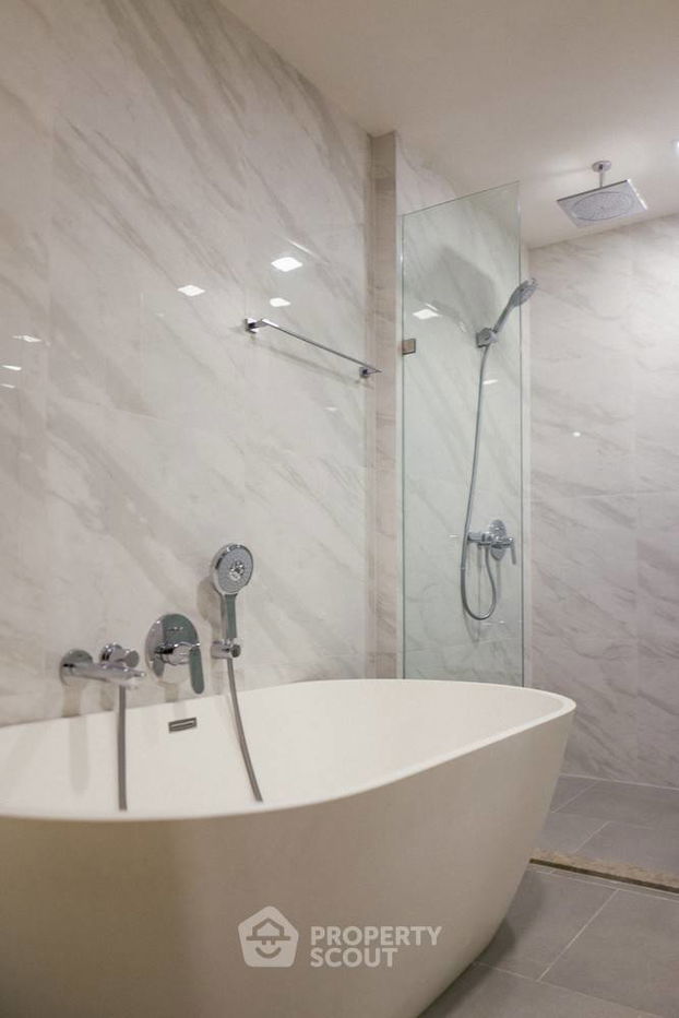picture 2-BR Condo at Fynn Asoke near BTS Asok (ID 320257) - 6/18