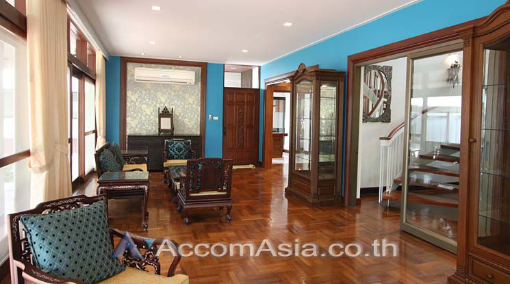 picture 🔼🔽 AccomA 📩 Home Office 4 BR House in Khlong Toei Nuea (AA14571) - 6/19