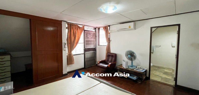 picture 🔼🔽 AccomA 📩  3 BR Townhouse in  (AA13908) - 9/19