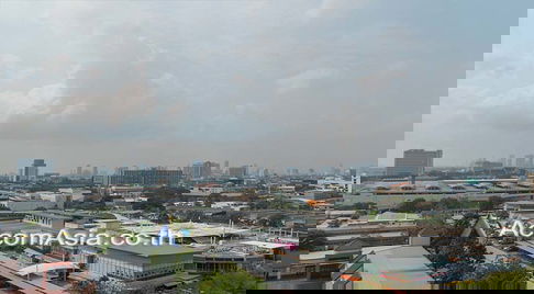 🔼🔽 AccomA 📩 Spacious condo with large balcony at elder building, Promsuk (24443)