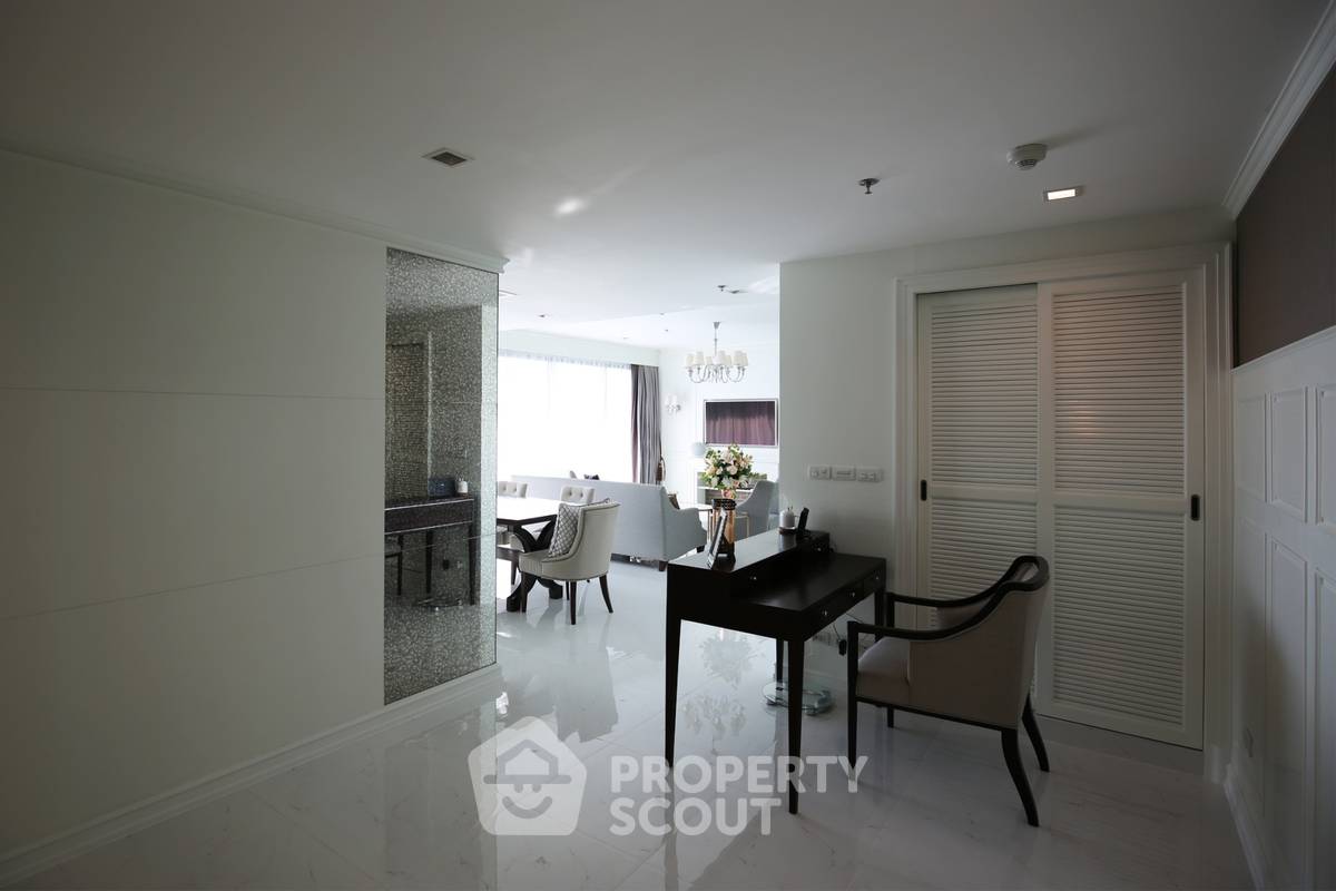 picture 3-BR Condo at Star View close to Phra Ram 3 (ID 465581) - 15/49