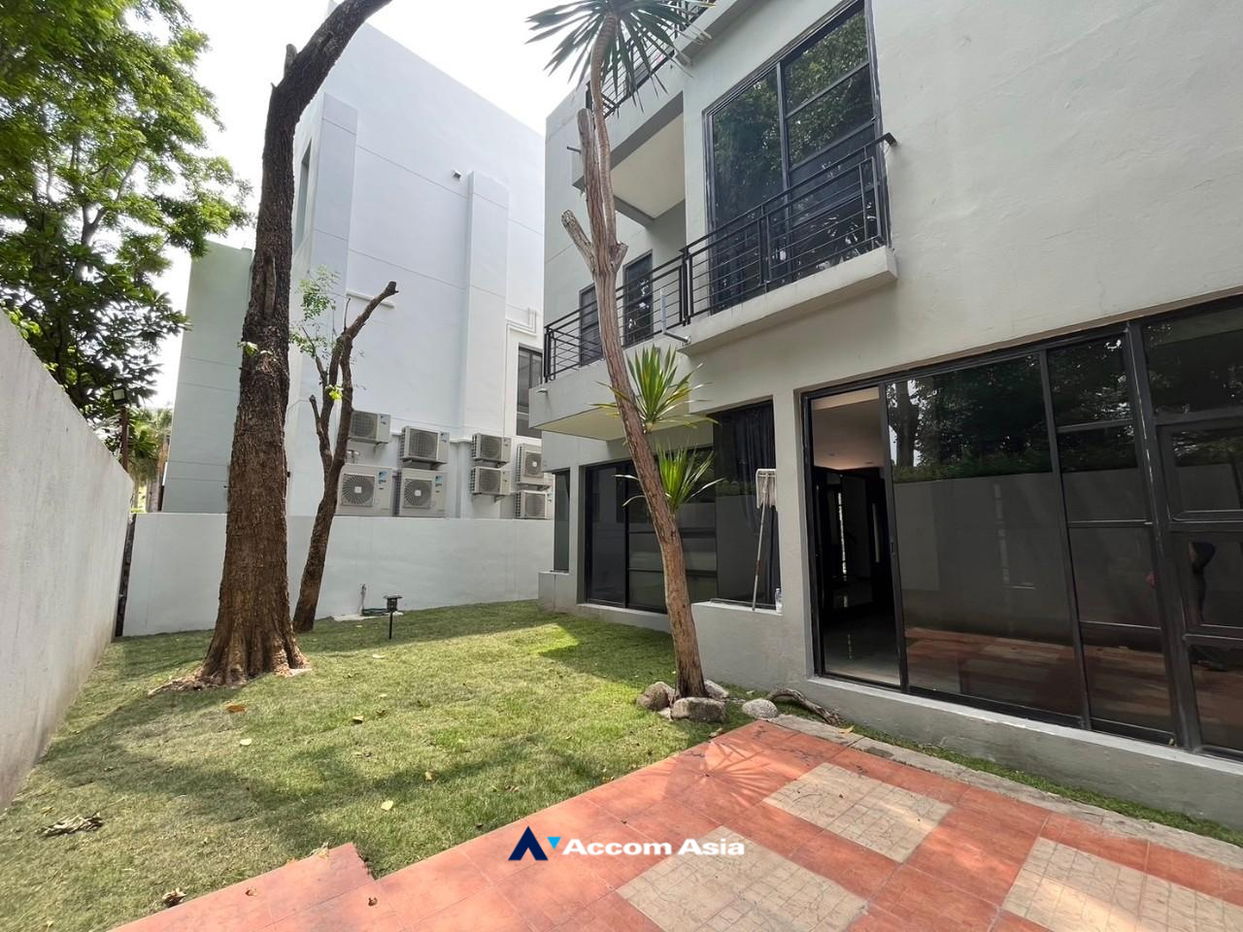 picture 🔼🔽 AccomA 📩 Elegant living with garden space in Sukhumvit (AA26732) - 2/20