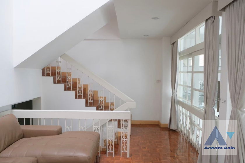 picture 🔼🔽 AccomA 📩 Home Office,Pet friendly 4 BR Townhouse in Khlong Toei (AA29533) - 3/19