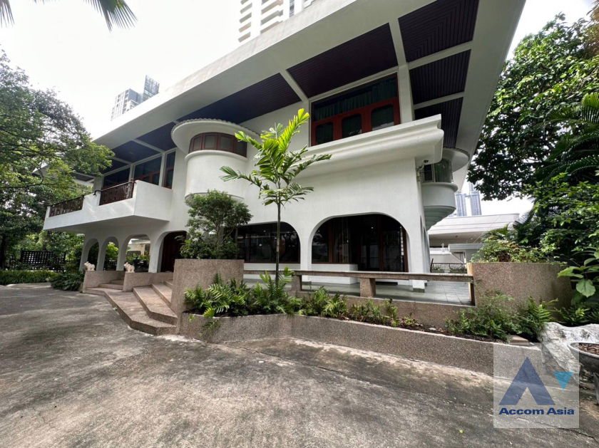picture 🔼🔽 AccomA 📩 Garden,Private Swimming Pool,Pet friendly 5 BR House in  (10003601) - 2/20