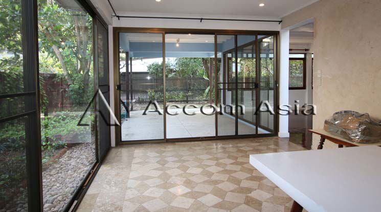 picture 🔼🔽 AccomA 📩  3 BR House in  (13000373) - 6/11