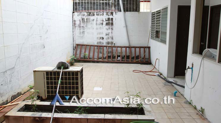picture 🔼🔽 AccomA 📩 Home Office 3 BR Townhouse in Khlong Toei (AA17938) - 11/16