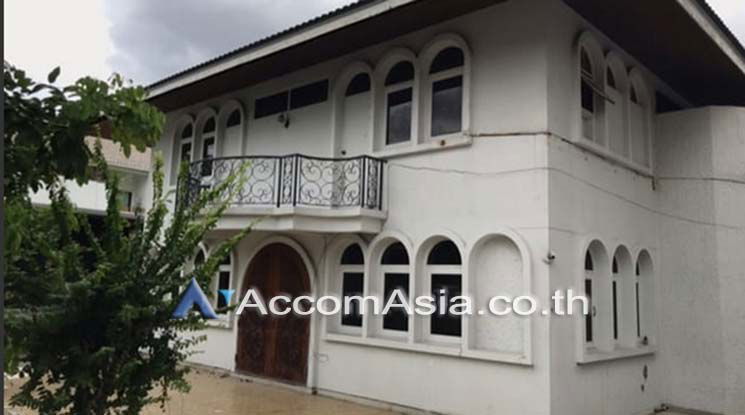 picture 🔼🔽 AccomA 📩  4 BR House in Khwaeng Sam Sen Nai (AA25748) - 1/1