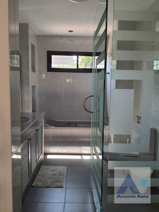 picture 🔼🔽 AccomA 📩 Pet friendly,Fully Furnished 3 BR House in Klong Tan (110087) - 17/20