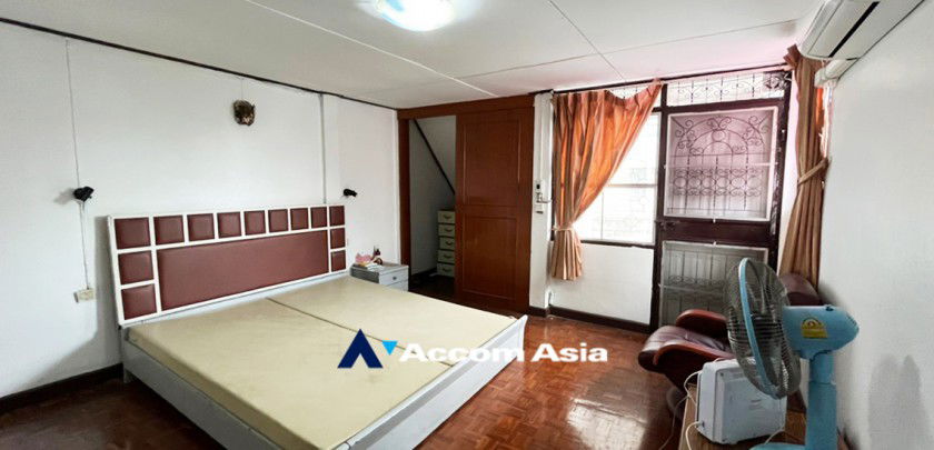 picture 🔼🔽 AccomA 📩  3 BR Townhouse in  (AA13908) - 8/19