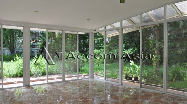 รูป 🔼🔽 AccomA 📩 Colonial-style home with spacious layout and steel kitchen (10002403) - รูปที่ 7/20