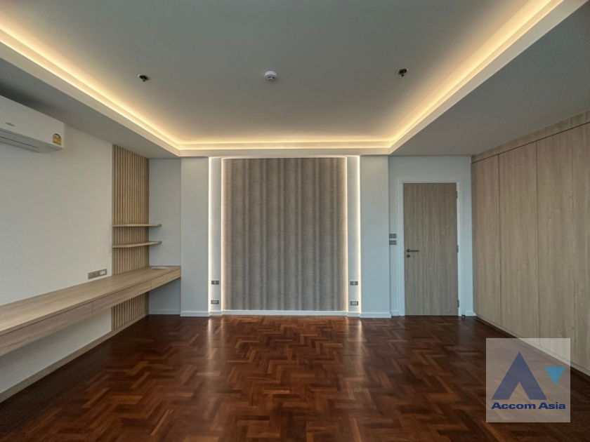 picture 🔼🔽 AccomA 📩 Contemporary condominium with wood floors and peaceful layout in Sukhumvit (20703) - 19/20