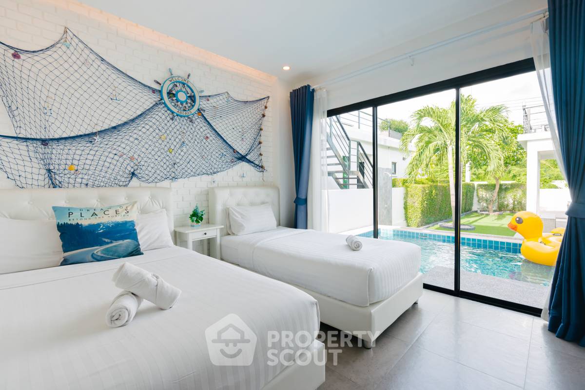 รูป วิลล่า 3-ห้องนอน ใกล้ เมืองหัวหิน (ID 2198638) - รูปที่ 2/8