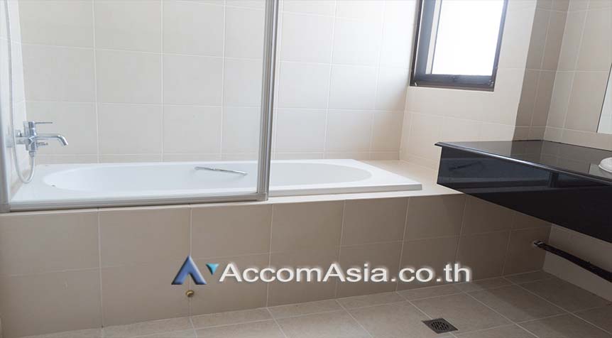 รูป 🔼🔽 AccomA 📩 Spacious condo with large balcony at elder building, Promsuk (24443) - รูปที่ 9/12
