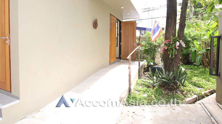 picture 🔼🔽 AccomA 📩 Home Office 3 BR House in Klong Tan (AA12172) - 10/10