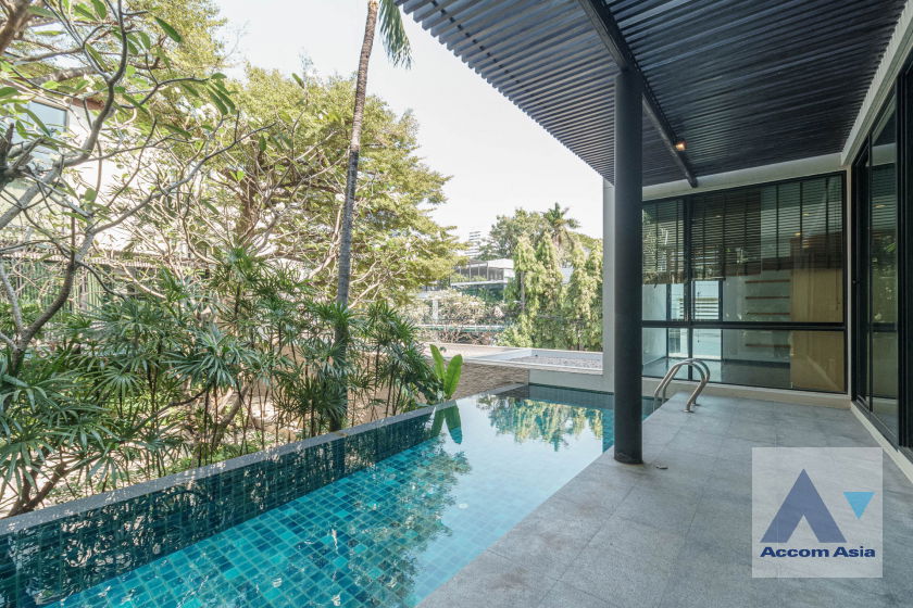 รูป 🔼🔽 AccomA 📩 Private Swimming Pool 3 BR House @Luxury House with private pool in Ekkamai (1920964) - รูปที่ 1/20