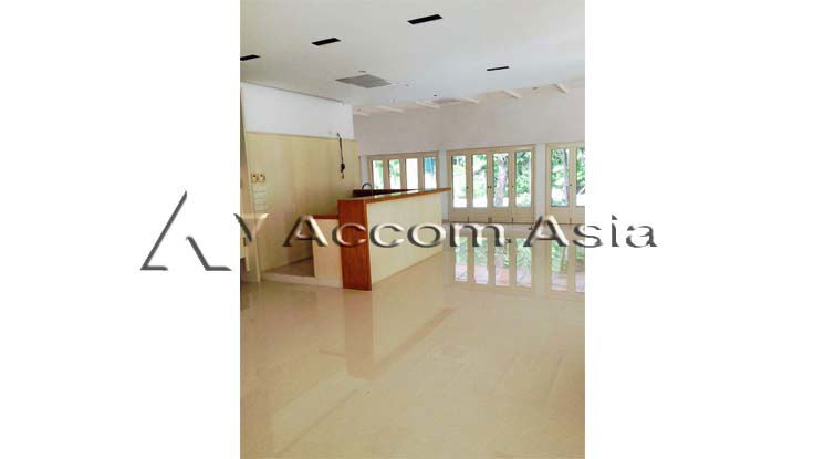 รูป 🔼🔽 AccomA 📩 Private tropical house with pool and lush garden in the Sathorn area (13001750) - รูปที่ 6/13