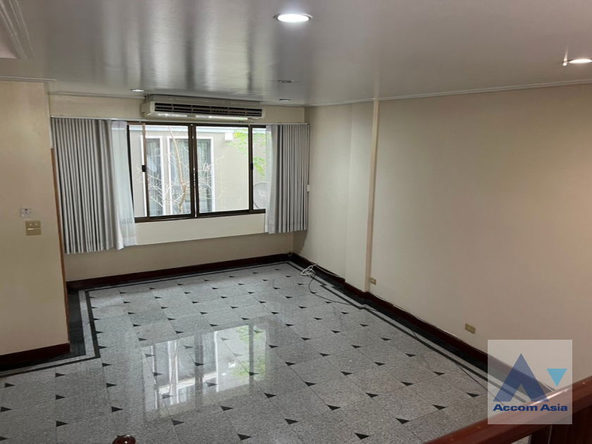 picture 🔼🔽 AccomA 📩  3 BR Townhouse @Thonglor Garden Place (2511604) - 8/20