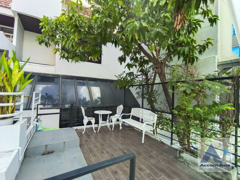 picture 🔼🔽 AccomA 📩  2 BR Townhouse in Khlong Ton Nuea (AA10635) - 2/20