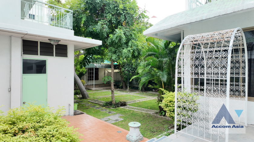 รูป 🔼🔽 AccomA 📩 Private Swimming Pool 4 BR House in Khlong Ton Nuea (AA40098) - รูปที่ 6/20