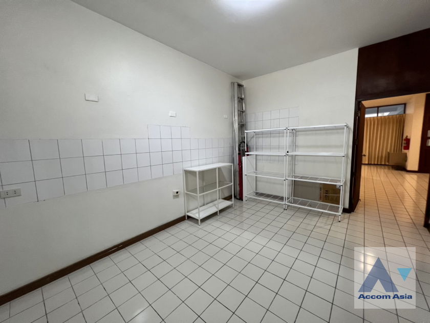 picture 🔼🔽 AccomA 📩 Pet friendly 4 BR Townhouse in Suan Luang (AA36437) - 13/16
