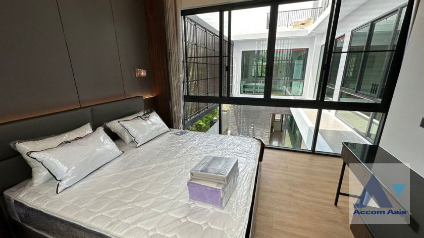 รูป 🔼🔽 AccomA 📩 Private Swimming Pool 4 BR House in Khlong Ton Nuea (AA35924) - รูปที่ 11/11