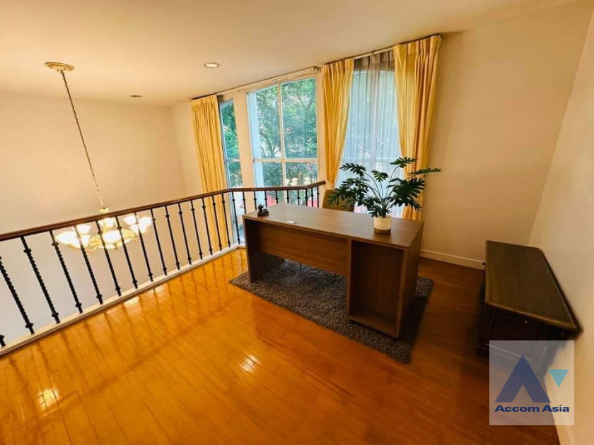 picture 🔼🔽 AccomA 📩 Pet friendly 4 BR House @Baan Klang Krung Thonglor (1813374) - 6/17