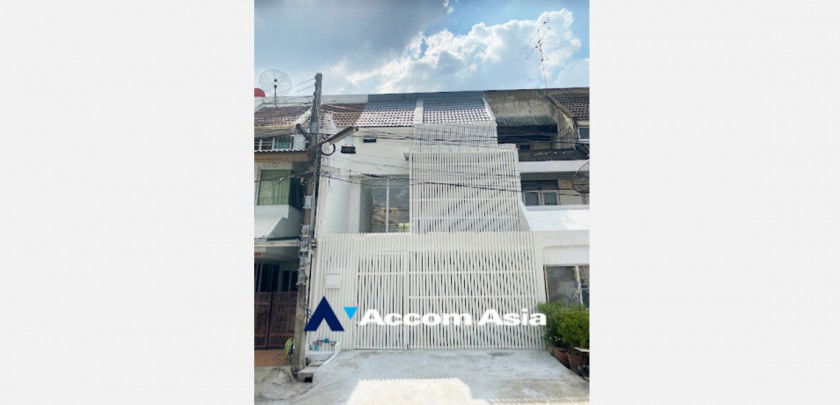 picture 🔼🔽 AccomA 📩  3 BR House @Moo Baan Klongtan Nivet (AA32799) - 1/5