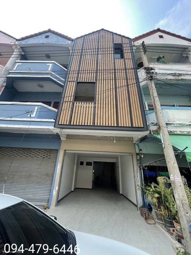ทาว์นเฮ้าส์3ชั้น หมู่บ้านสรานคร บางปะอิน อยุธยา เชียงรากน้อย