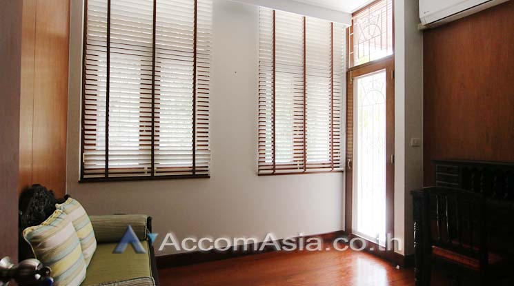picture 🔼🔽 AccomA 📩 Home Office 4 BR House in Khlong Toei Nuea (AA14571) - 17/19