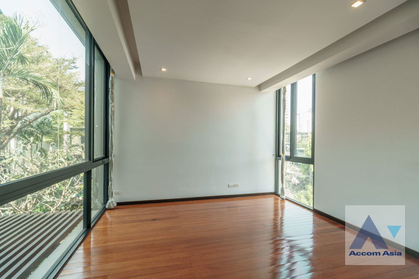 รูป 🔼🔽 AccomA 📩 Private Swimming Pool 3 BR House @Luxury House with private pool in Ekkamai (1920964) - รูปที่ 10/20