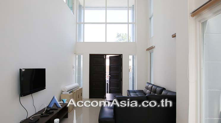 รูป 🔼🔽 AccomA 📩 Contemporary Townhouse with Open Layout in Sukhumvit (13000272) - รูปที่ 3/14