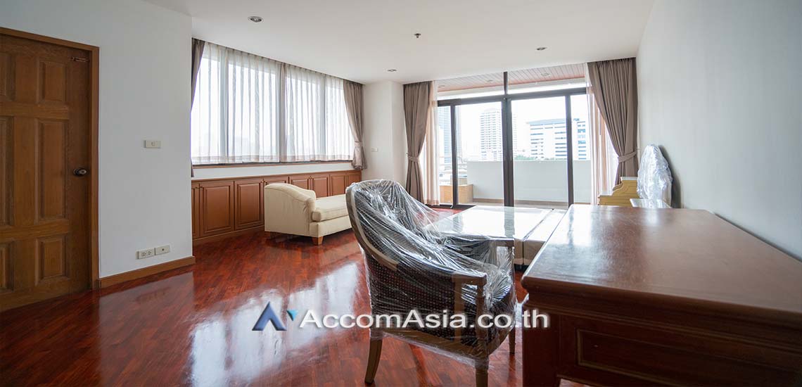 รูป 🔼🔽 AccomA 📩 Classic-style condo with light-filled interiors and city views (AA28974) - รูปที่ 6/12
