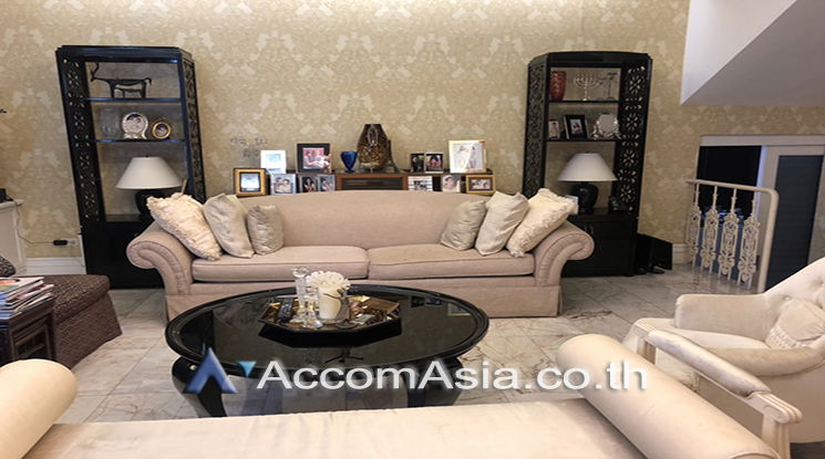 picture 🔼🔽 AccomA 📩 Home Office 4 BR Townhouse in  Lumphini (AA22708) - 1/12