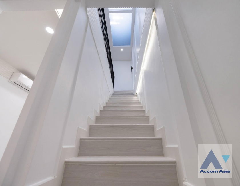 picture 🔼🔽 AccomA 📩 Newly renovated 4 BR House @Moo Baan Klongtan Nivet (AA41991) - 9/19