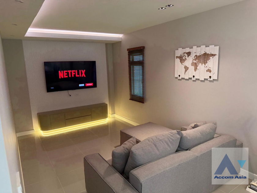 picture 🔼🔽 AccomA 📩 Newly renovated 3 BR House @Life Bangkok Boulevard Wongwaen-Onnut 2 (AA43243) - 10/20