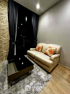 Condos for rent : 26th-Floor 1-BR 35 Sqm At Noble State 39, 400m To BTS Phrom Phong (ID 1440700)