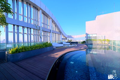 Condos for rent : RHYTHM Sukhumvit 44/1, Elevate Your Life, Steps from Near BTS Phra Khanong